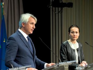 HotMail 21 Victor Ponta, candidat la Președinția României, promite transparență fiscală, cu Eugen Teodorovici alături