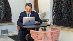 AGV-uri Wolfbau Group pentru Manipularea Materialelor cu Zero Emisii